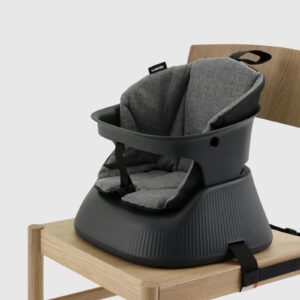 Bärbar barnstol Hannie Charcoal Black.