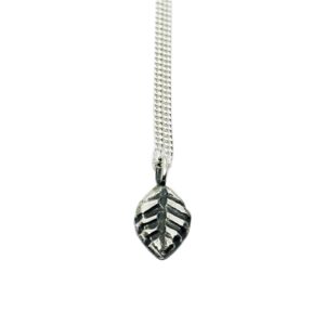 Halsband Leafy silver.